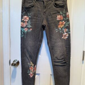 Zara Dark Gray Floral Skinny Jeans